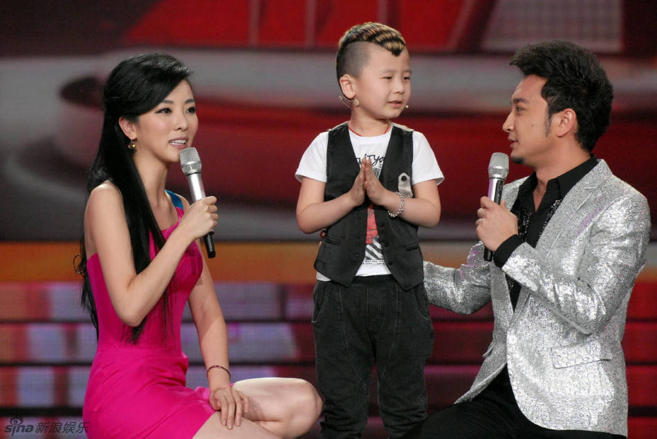 满洲里俄风情旅行社有限责任公司 全国咨询电话: 0470-6266278